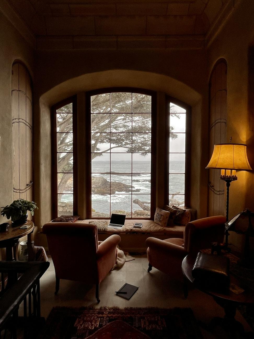 Mountain View Suites